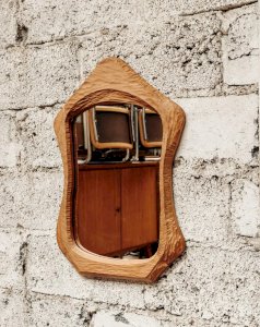 Igor, the carved wooden mirror No. 695