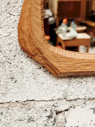 Igor, le miroir en bois sculpté N°695