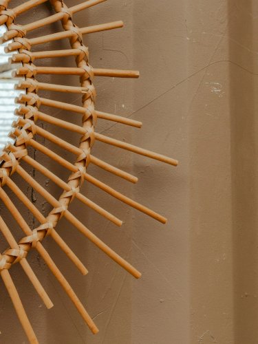 Igor, le miroir soleil en rotin N°937