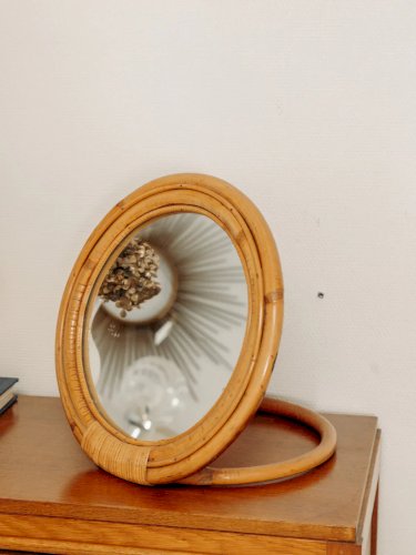 Igor, le miroir sur pied en rotin N°816