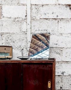 Igor, the full-length mirror No. 92