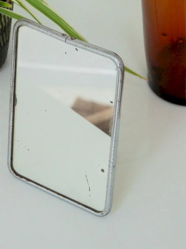 Igor, le petit miroir à poser N°675