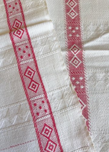 Iinge  de Maison ancien 19e -torchon serviettes d’apparat blanc et rouge coton
