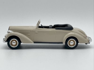  Hotchkiss 686 1/43 Norev