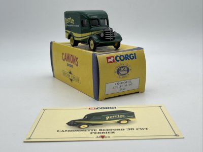 Bedford 30 CWT Perrier van 1/64 Corgi