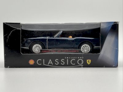  Ferrari 400 Super America (1961) 1/36 Maisto Shell 