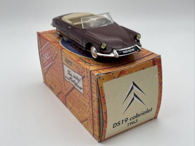  Citroën DS19 Cabriolet (1963) 1/43 Norev
