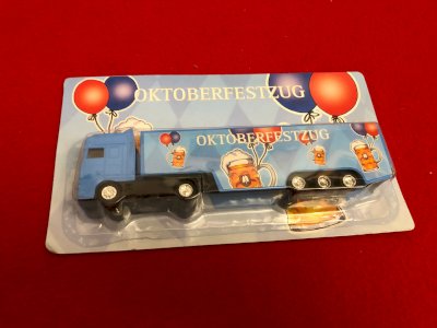  Semi-remorque Daf 95XF Oktoberfestzug 1/87 HO