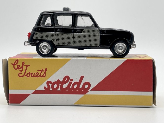  Renault 4L Découvrable (1964) 1/43 Solido
