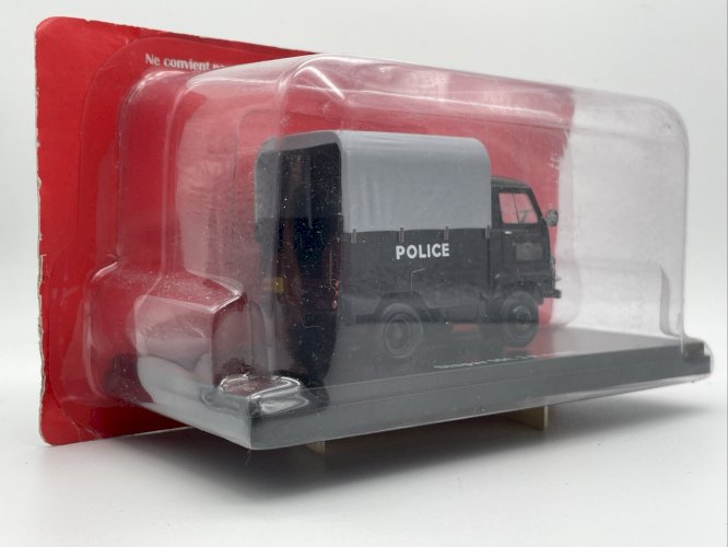  Sinpar MC 2 Court Police 1/43 Hachette