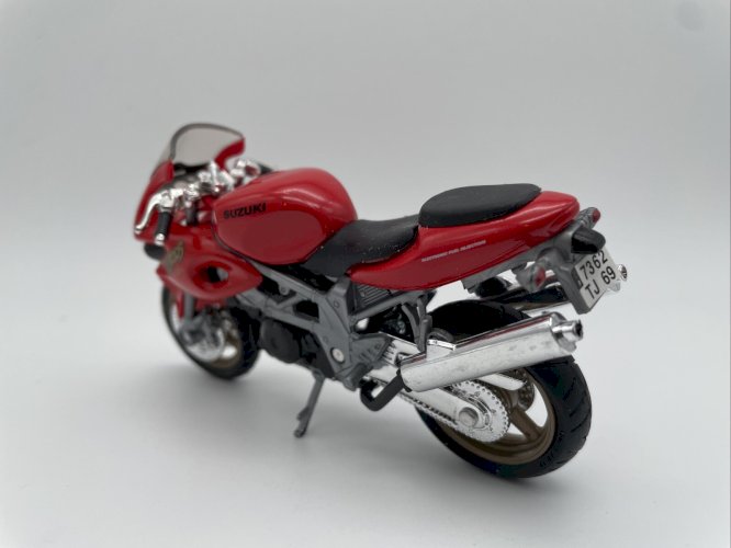  Suzuki TL 1000 S 1/18 Maisto