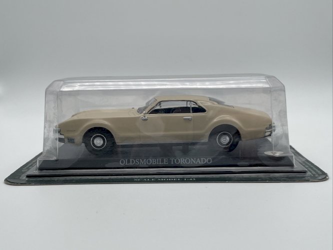  Oldsmobile Toronado 1/43 Del Prado