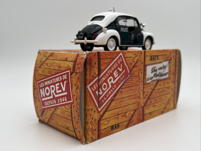  Renault 4CV (1947) Police 1/43 Nover