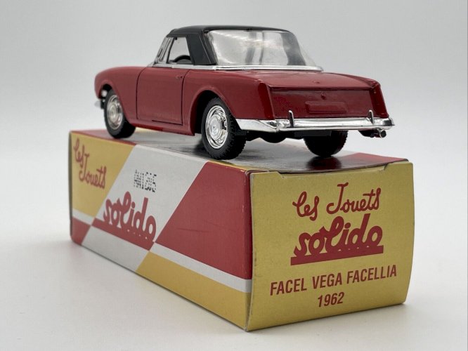  Facel Vega Facellia (1962) 1/43 Solido