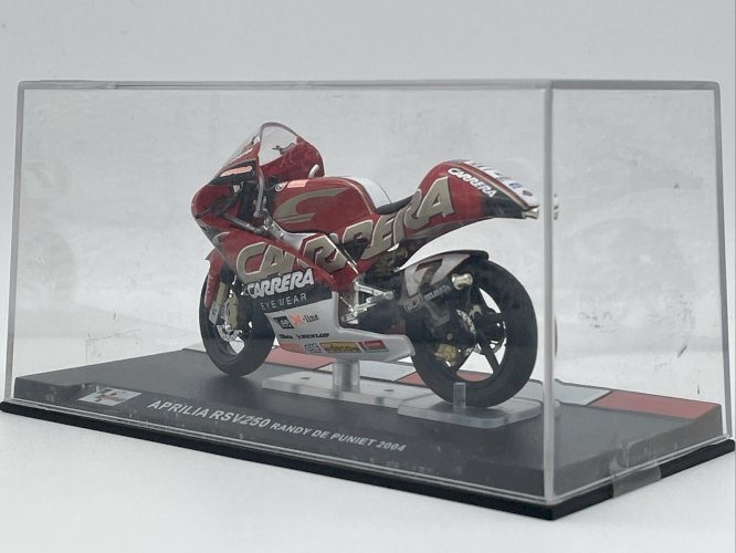  Aprilia RSV250 (2004) 