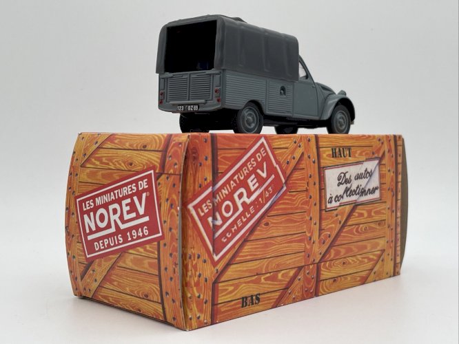  Citroën 2CV AZU pick-up (1963) 1/43 Norev