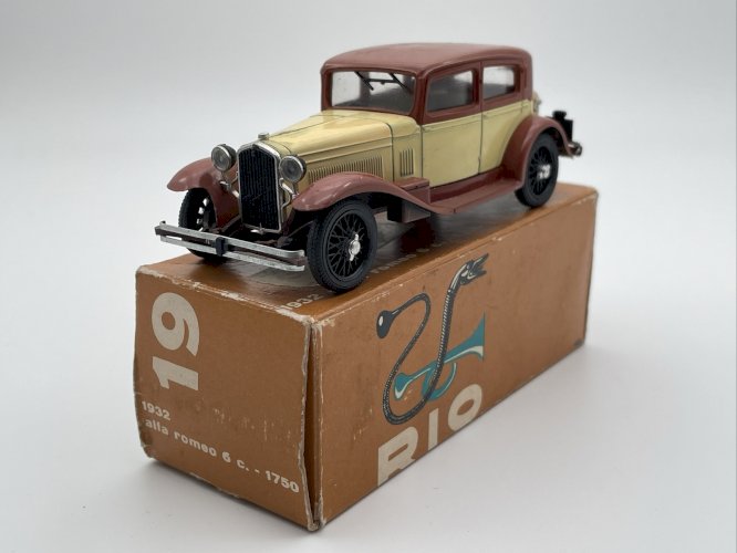  Alfa Romeo 6C (1932) 1/43 RIO