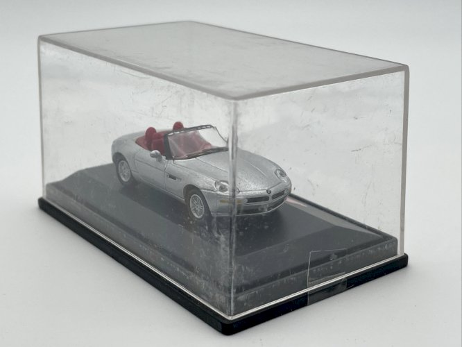  BMW Z8 1/87 Schuco