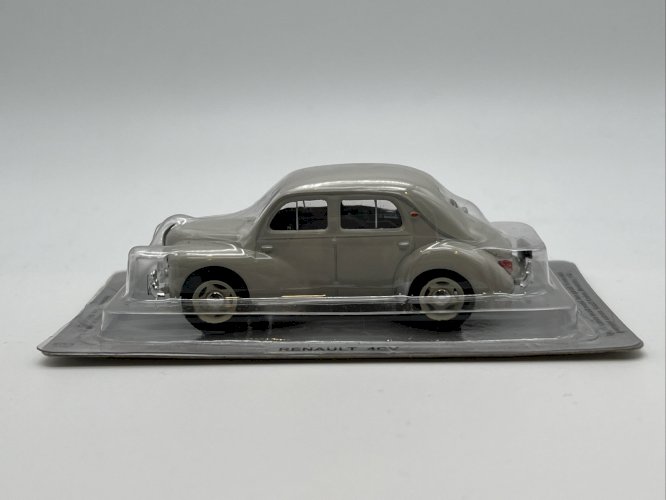 Renault 4CV (1947) 1/43 Del Prado