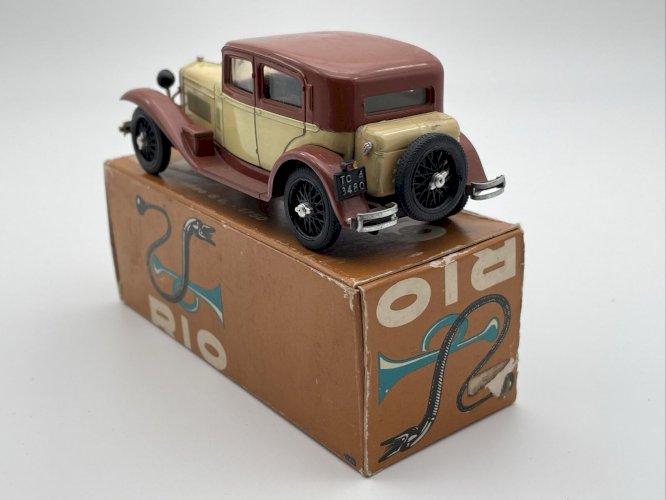  Alfa Romeo 6C (1932) 1/43 RIO