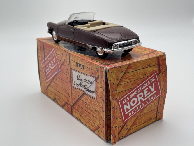  Citroën DS19 Cabriolet (1963) 1/43 Norev
