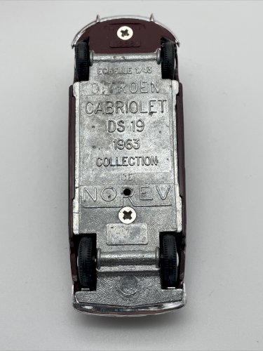  Citroën DS19 Cabriolet (1963) 1/43 Norev