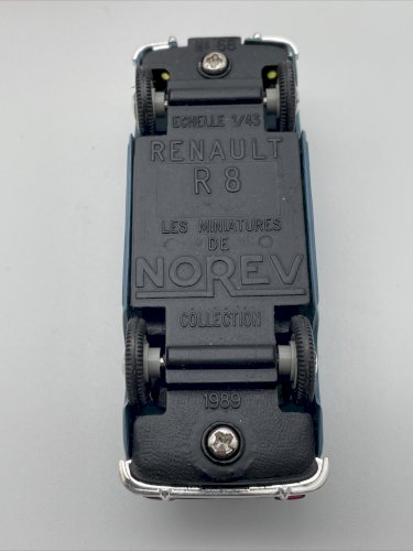  Renault 8 (1968) 1/43 Norev