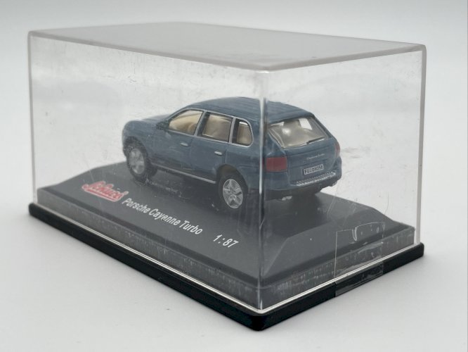  Porsche Cayenne Turbo 1/87 Schuco