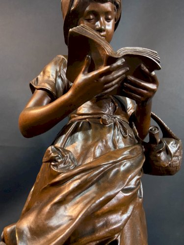 Important bronze fin XIXe Mathurin MOREAU 1822-1912 Jeune fille à la lecture