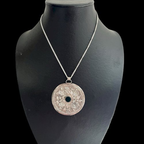 Important Collier Pendentif Ancien Vintage Argent Chine Jaspe Unisexe