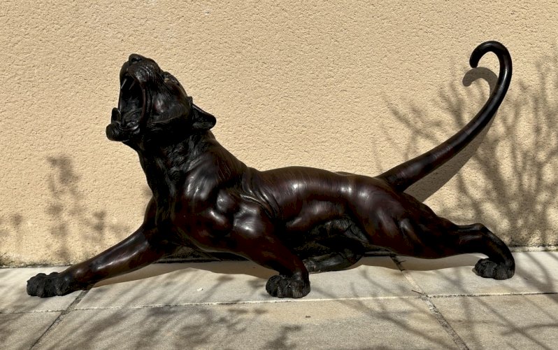 IMPORTANT OKIMONO TIGRE EN BRONZE JAPON  MEIJI XIXEME SIGNÉ 80 Cm YEUX SULFURE