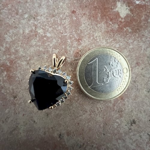 Important pendentif Strass cœur Imitation Saphir serti Cristal Style Swarovski