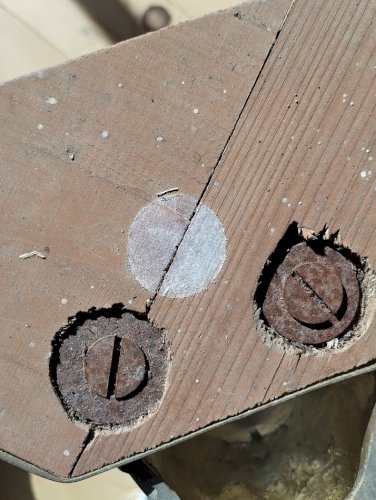 Important piètement de table basse Napoléon III en laiton – fin XIXe siècle