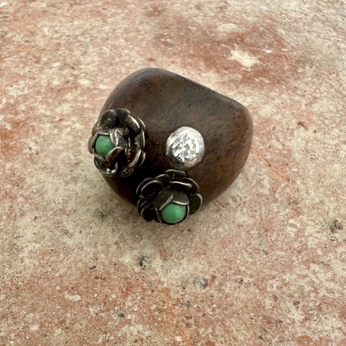Importante Bague Bois Dôme Argent Créateur Taille 51  (Petite) Floral design