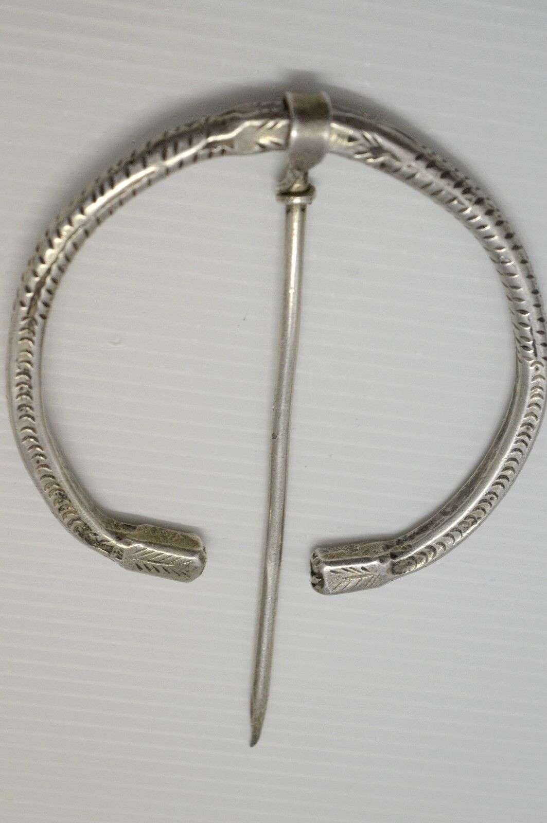 Broche Ancienne Kabyle Berbère En Argent Massif - Filigrane Ethnique - Occasion