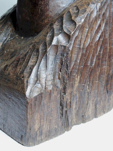 Imposant buste de femme en bois massif sculpté à la gouge XIXe