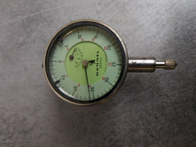 INDICATEUR DE MESURE DE HAUTE PRECISION HOMMEL 0.01 MM MADE IN GERMANY N°1