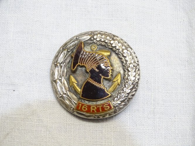 - INSIGNE 16e REGIMENT TIRAILEURS SENEGALAIS SOUAVE DRAGO COLLECTION MILITARIA