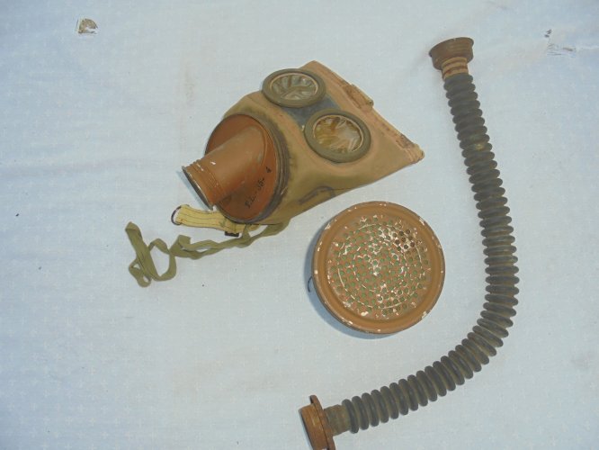 masque a gaz  francais de 2 guerre complet