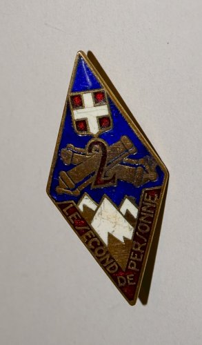 -INSIGNE EMAILLE EMAIL 2eme REGIMENT ARTILLERIE LE SECOND DE PERSONNE COLLECTION