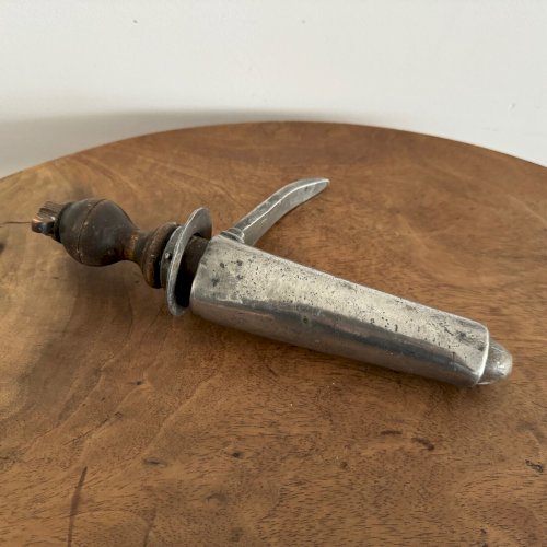 Instrument de médecine spéculum en étain XVIIIe M3517