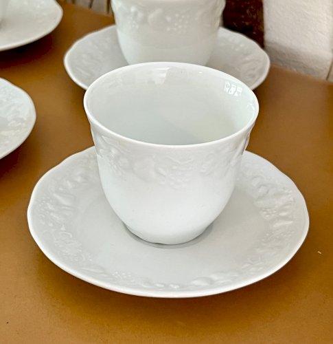 Intemporel - Lot n° 31 - 4 Tasses à café / soucoupes California - Deshoulières - Limoges