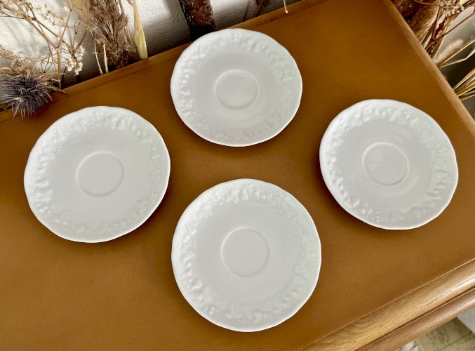 Intemporel - Lot n° 31 - 4 Tasses à café / soucoupes California - Deshoulières - Limoges