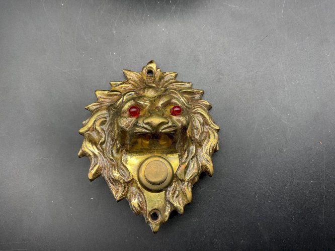 Interrupteur sonnette de porte en Bronze Tête de lion
