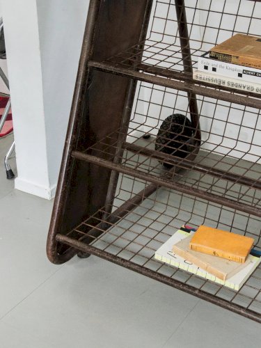 Isabelle, la grande étagère en métal N°117