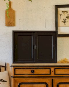 Isabelle, the N°198 wooden shelf.