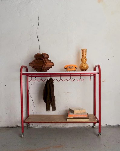 Isabelle, l'étagère en métal avec accroches N°115