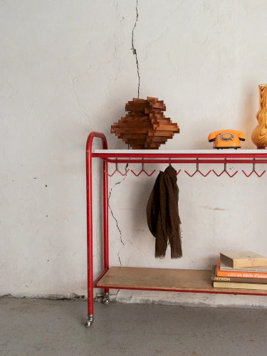 Isabelle, l'étagère en métal avec accroches N°115