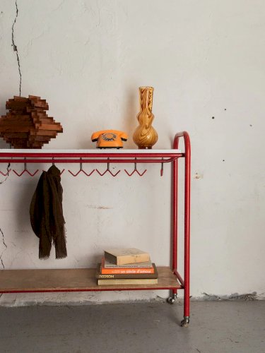 Isabelle, l'étagère en métal avec accroches N°115