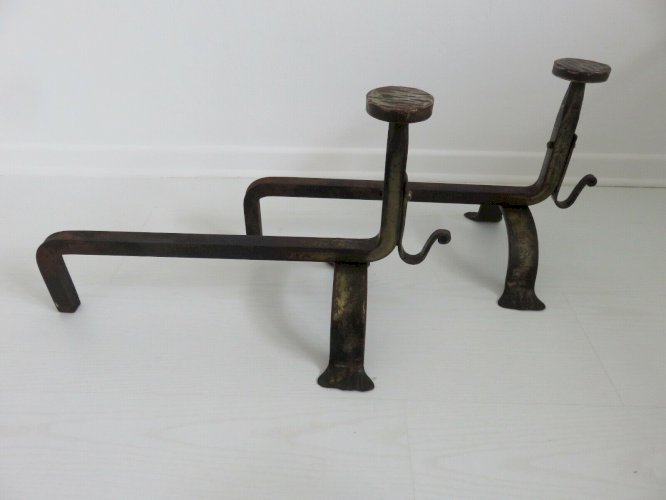 JACQUES ADNET PAIRE DE CHENETS EN ACIER ANNEES 40 50